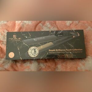 Brilliance Touch Hair Straightener - Black